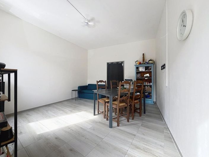 Image No.7-2 Bed House for sale