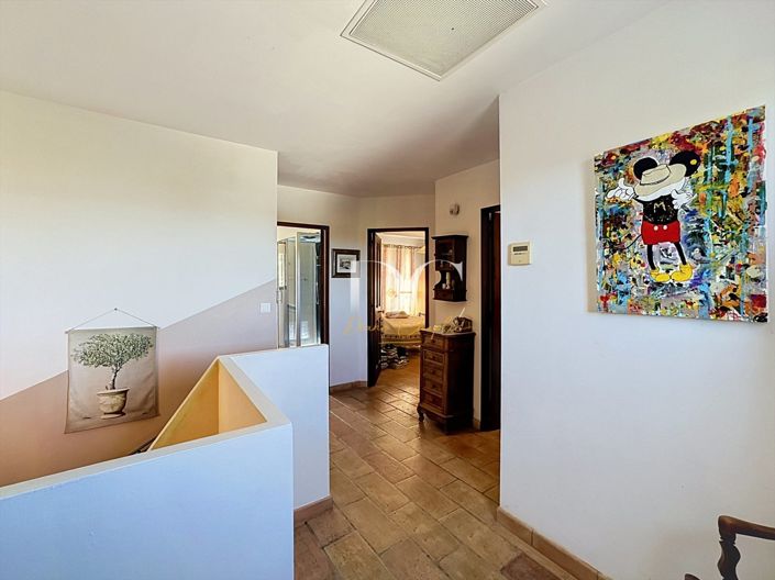 Image No.13-4 Bed House for sale