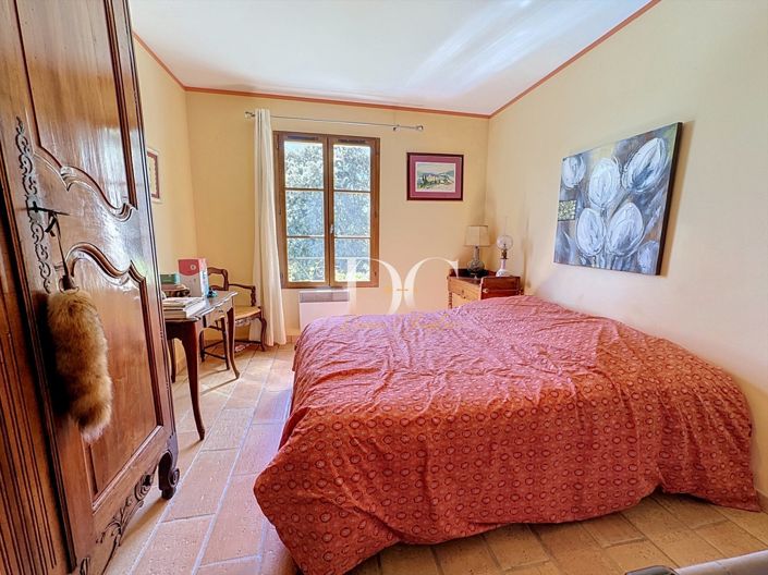 Image No.14-4 Bed House for sale