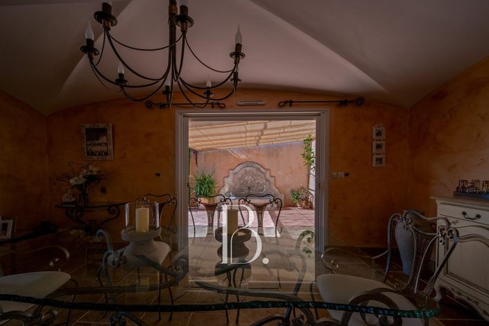 Image No.10-4 Bed House for sale