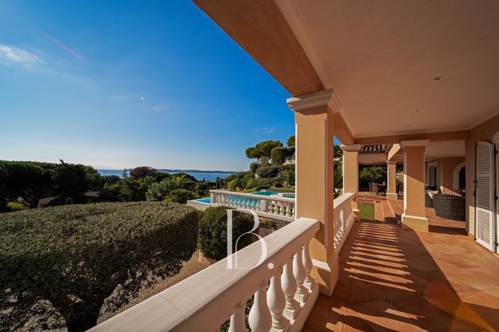 Image No.4-4 Bed House for sale