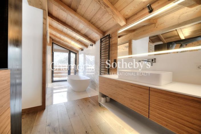Image No.14-5 Bed House for sale
