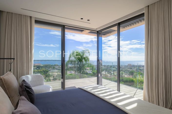 Image No.12-5 Bed House for sale