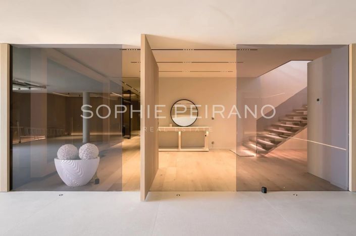 Image No.17-5 Bed House for sale