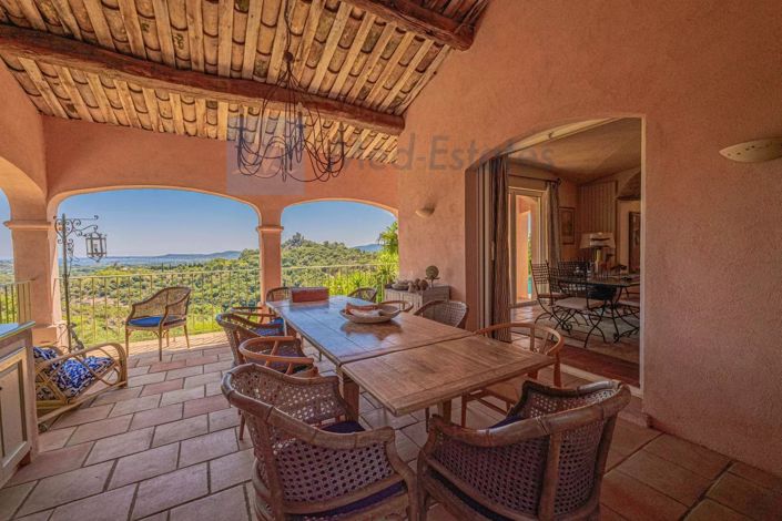 Image No.5-5 Bed House for sale
