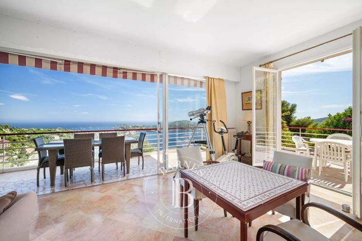 Image No.12-6 Bed House for sale