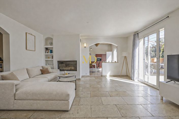 Image No.19-4 Bed House for sale