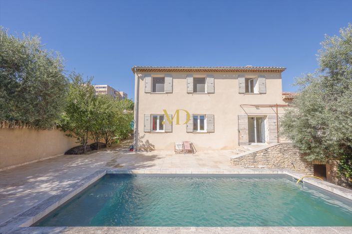 Image No.4-4 Bed House for sale