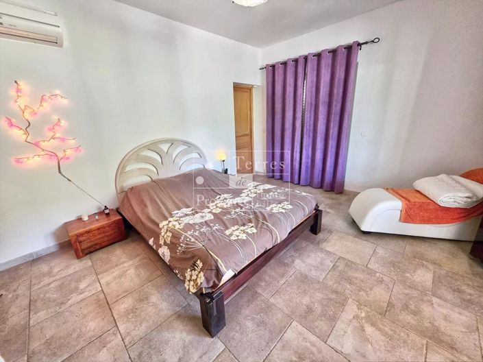 Image No.11-5 Bed House for sale