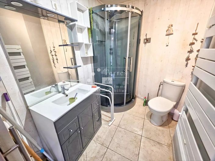 Image No.25-5 Bed House for sale