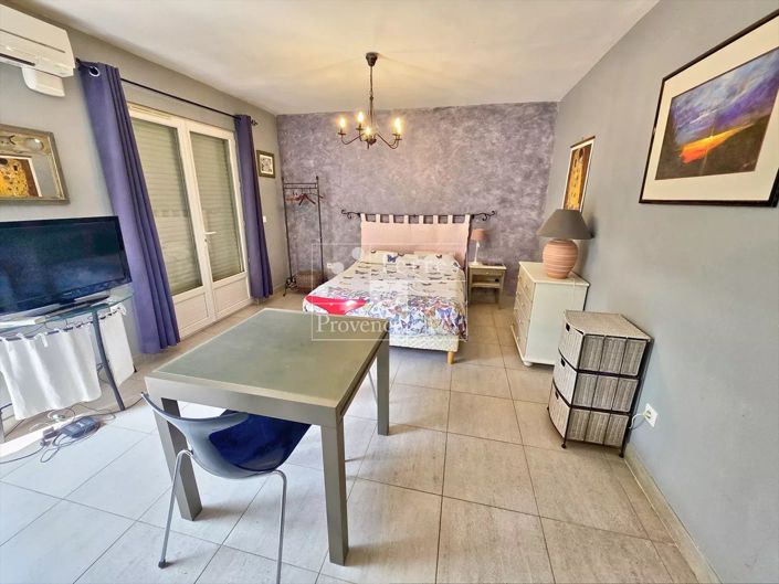 Image No.26-5 Bed House for sale