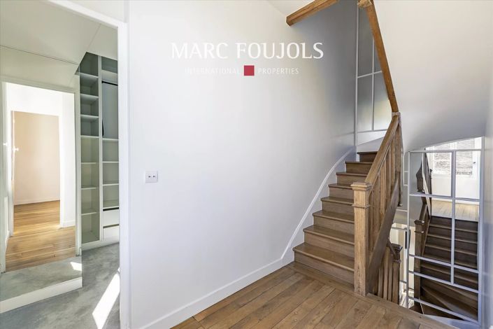 Image No.11-3 Bed House for sale