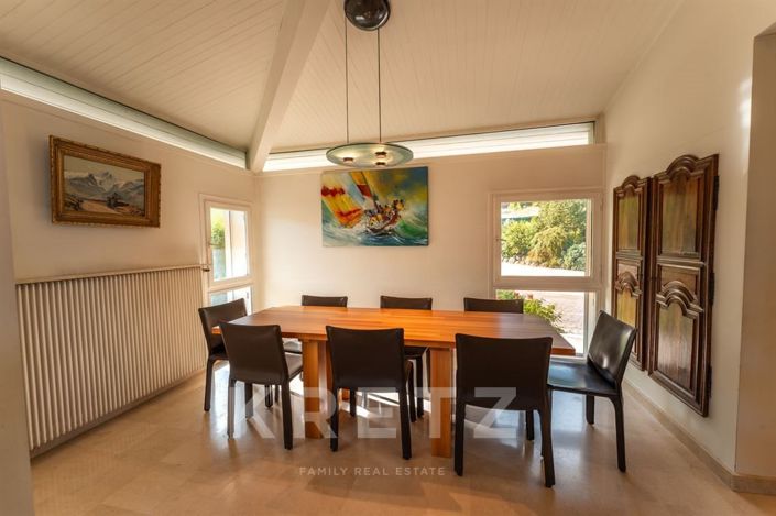 Image No.11-6 Bed House for sale