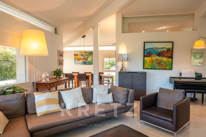 Image No.23-6 Bed House for sale