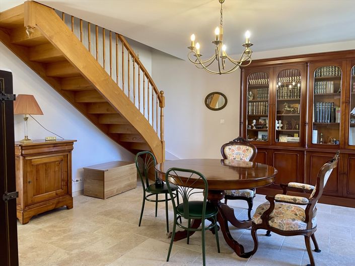 Image No.9-3 Bed House for sale