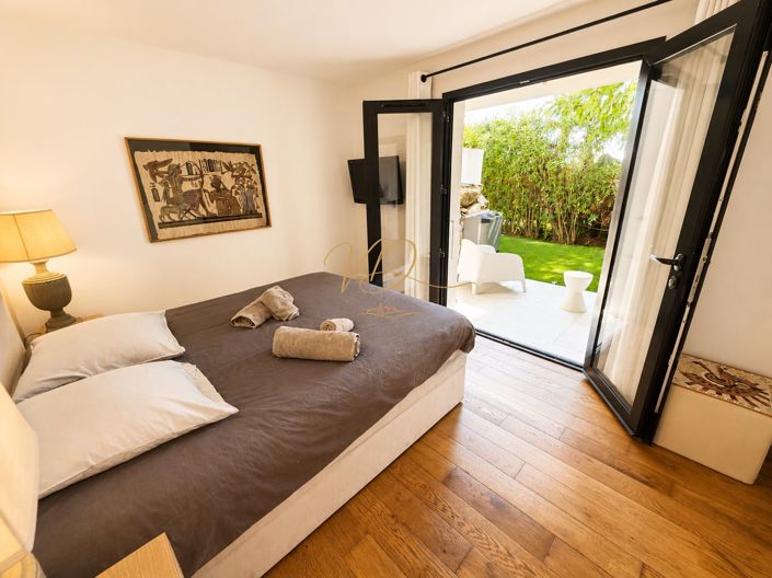 Image No.10-4 Bed House for sale