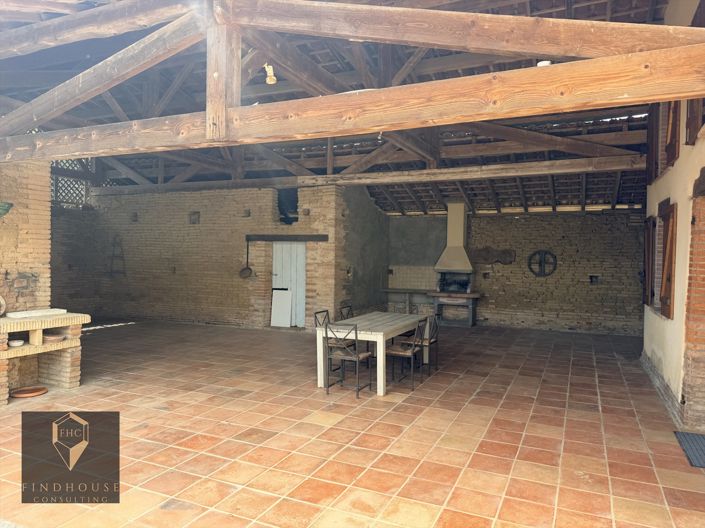 Image No.16-5 Bed House for sale