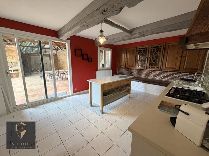 Image No.6-5 Bed House for sale
