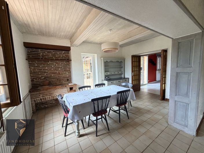 Image No.7-5 Bed House for sale