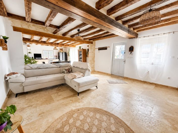 Image No.3-Maison de 1 chambre à vendre à Restigné