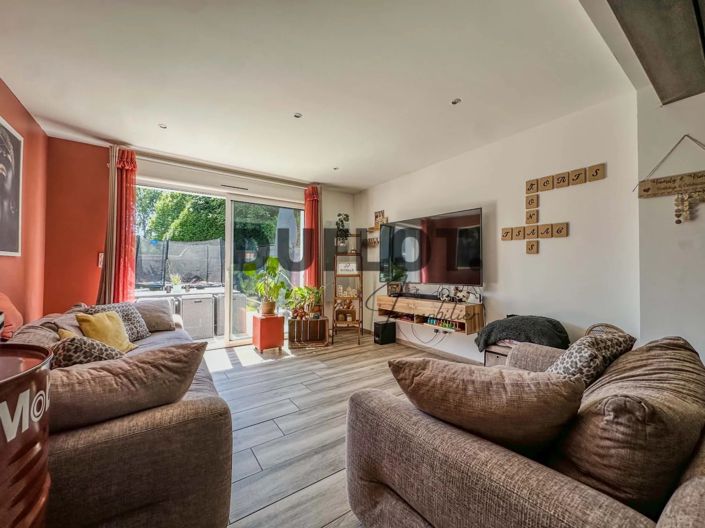 Image No.3-4 Bed House for sale