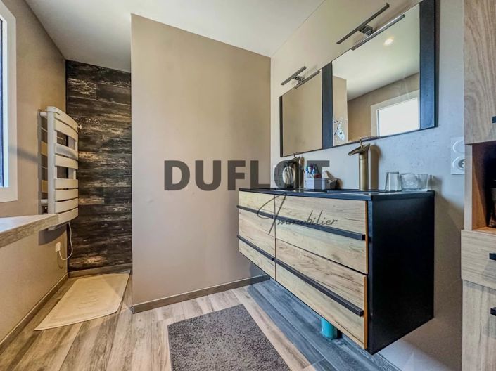 Image No.7-4 Bed House for sale