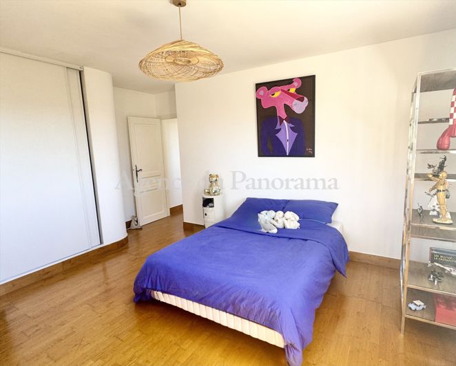Image No.13-4 Bed House for sale