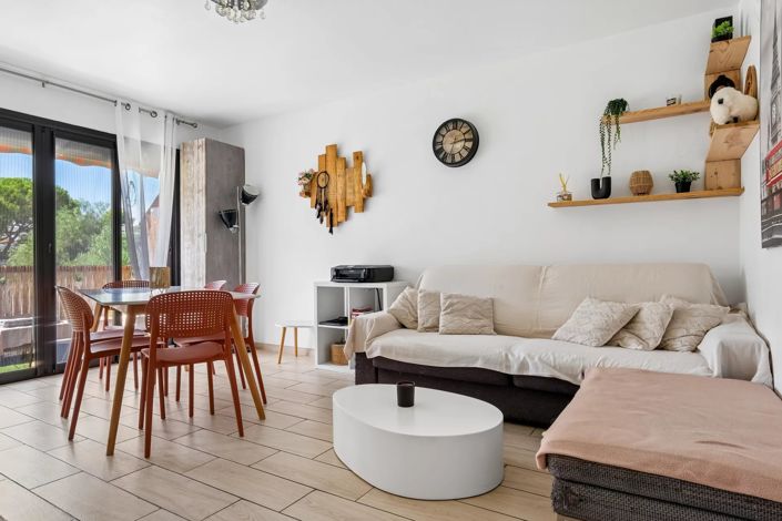 Image No.11-2 Bed Apartment for sale