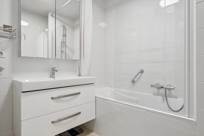 Image No.5-2 Bed Apartment for sale