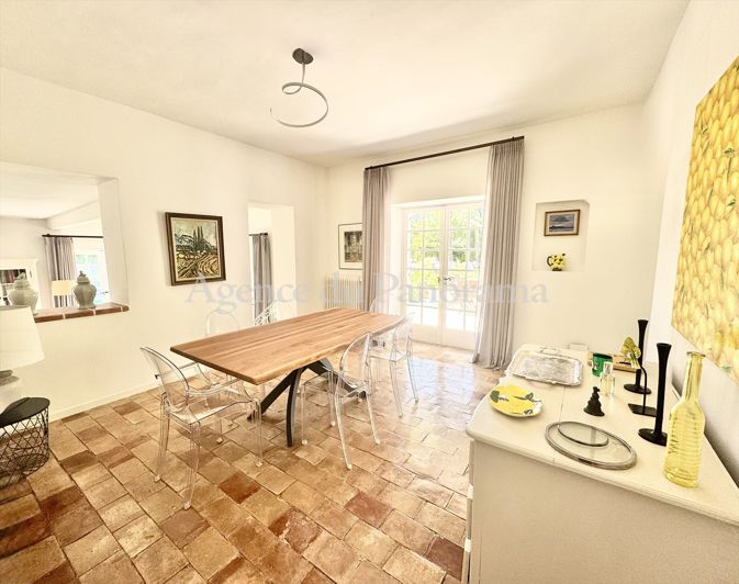 Image No.14-5 Bed House for sale