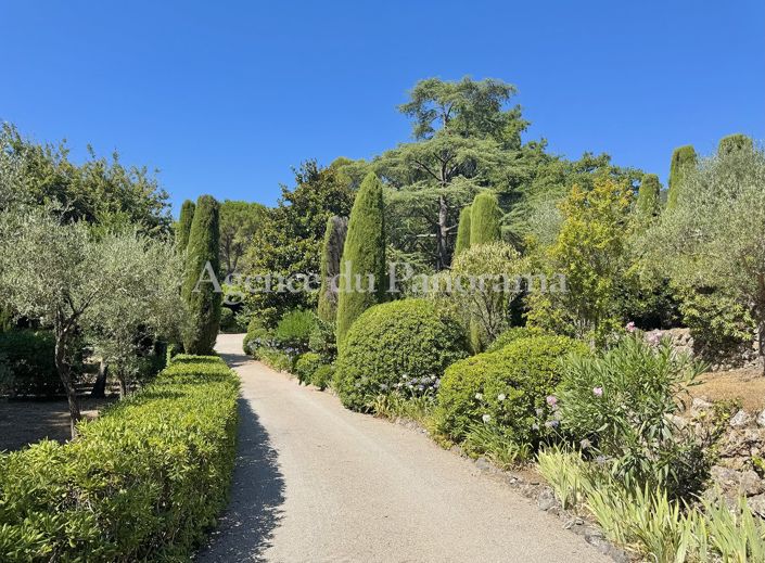 Image No.16-5 Bed House for sale