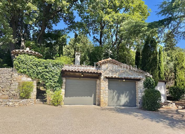 Image No.28-5 Bed House for sale