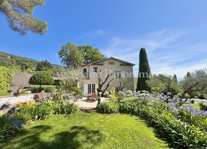 Image No.7-5 Bed House for sale