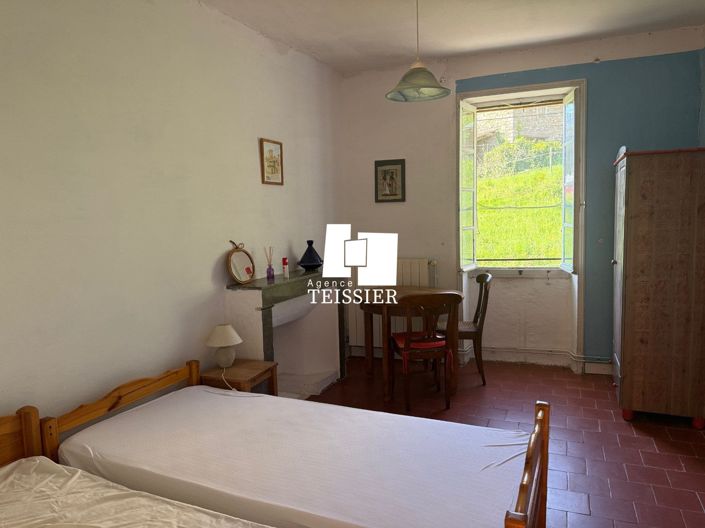 Image No.23-6 Bed House for sale