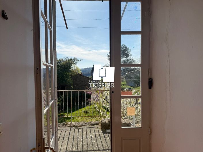 Image No.25-6 Bed House for sale