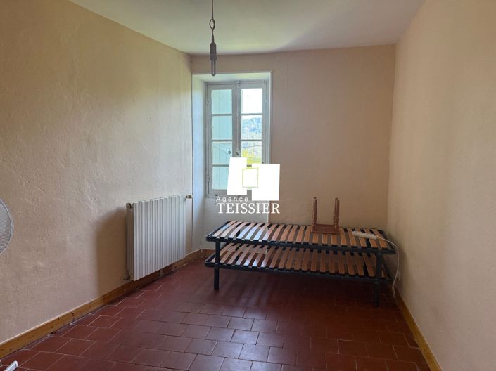 Image No.26-6 Bed House for sale
