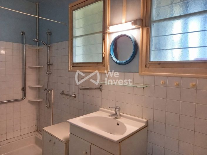 Image No.5-2 Bed House for sale