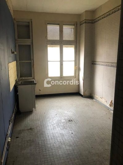 Image No.11-2 Bed House for sale