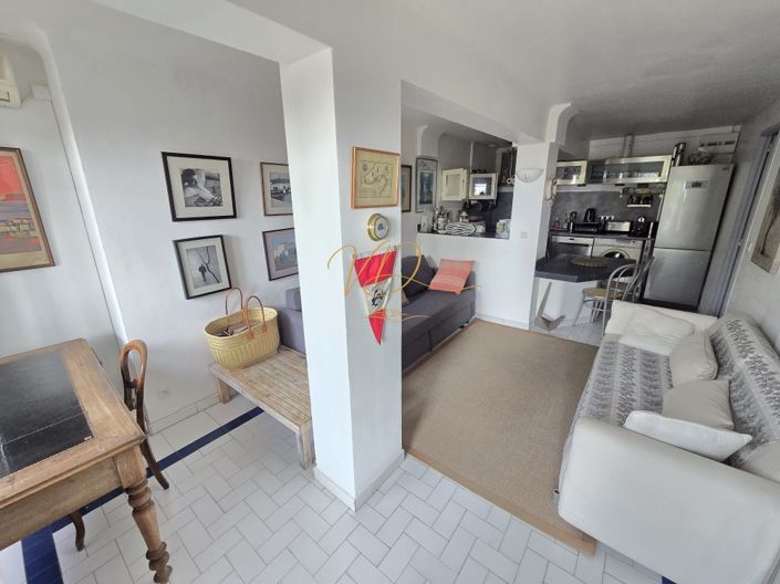 Image No.3-Appartement de 1 chambre à vendre à La Croix-Valmer