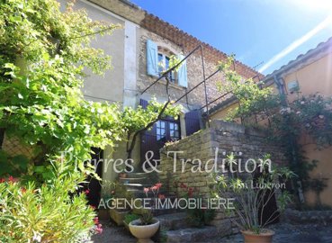 1 - Alpes-de-Haute-Provence, House