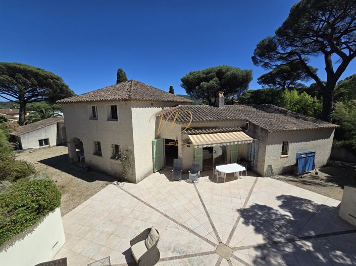 Image No.2-5 Bed House for sale