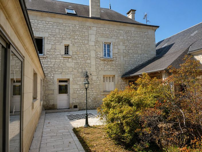 Image No.2-6 Bed House for sale