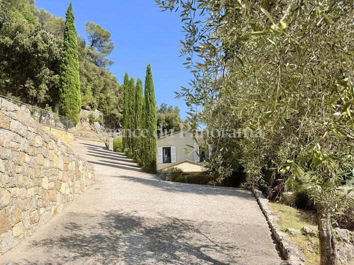 Image No.13-4 Bed House for sale
