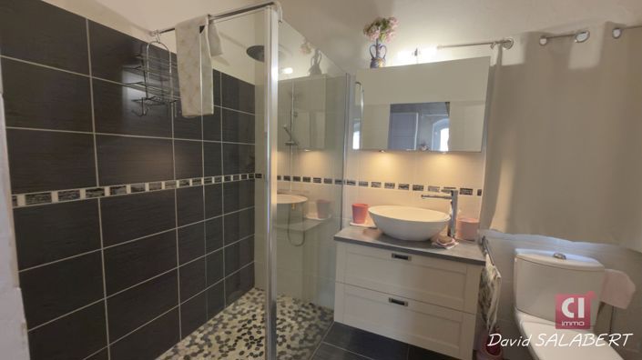 Image No.12-4 Bed House for sale