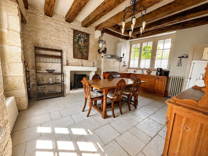 Image No.2-Maison de 1 chambre à vendre à Chinon