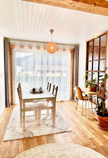 Image No.6-3 Bed House for sale