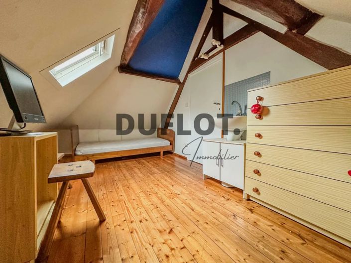 Image No.17-4 Bed House for sale