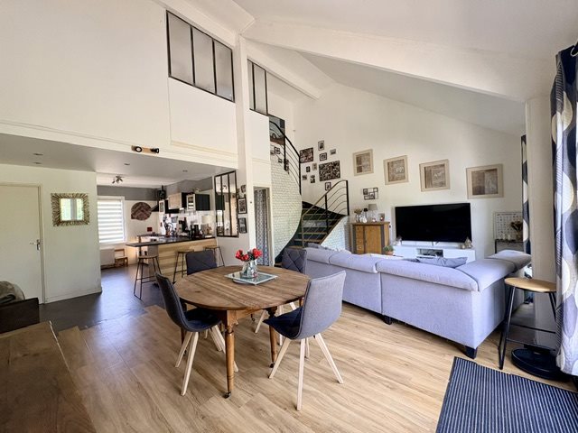 Image No.2-3 Bed House for sale