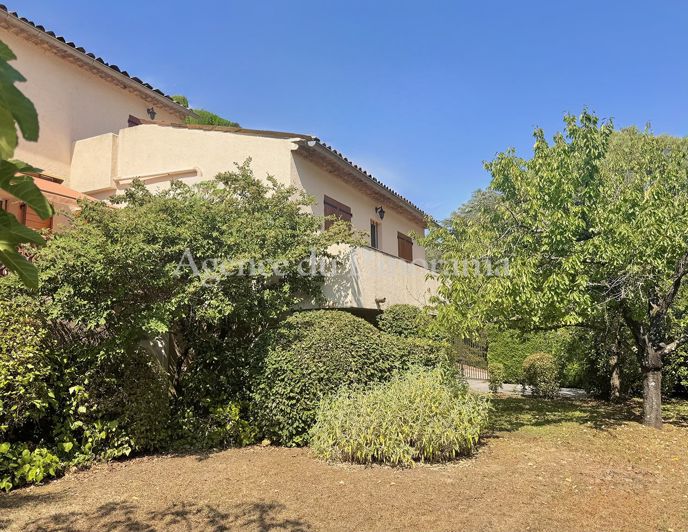 Image No.13-4 Bed House for sale