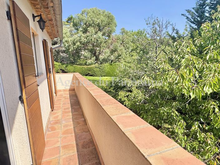Image No.15-4 Bed House for sale